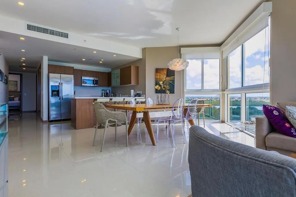 3Bs-Blue516 - Beach Is Calling, Sea You Soon! Ocean View Condo Palm Beach Apartment