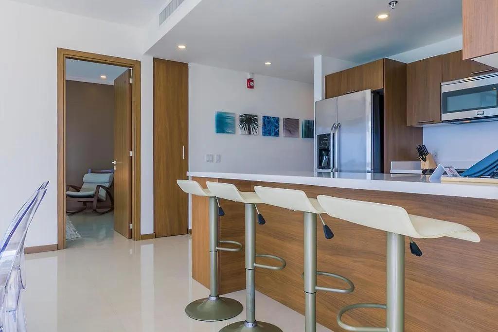 3Bs-Blue516 - Beach Is Calling, Sea You Soon! Ocean View Condo Palm Beach Apartment
