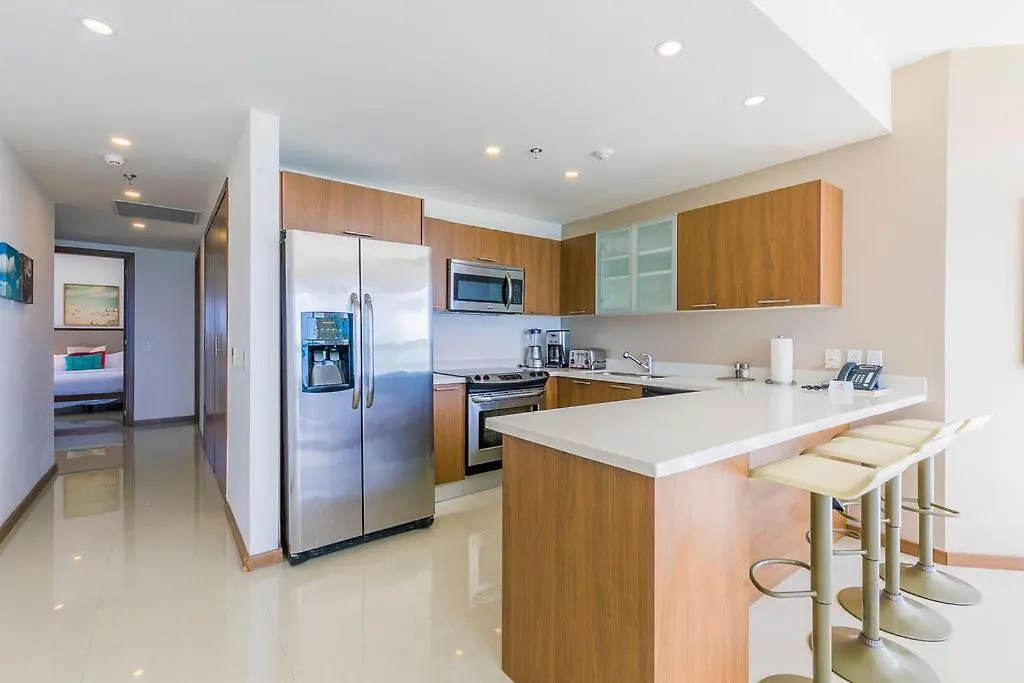 3Bs-Blue516 - Beach Is Calling, Sea You Soon! Ocean View Condo Palm Beach